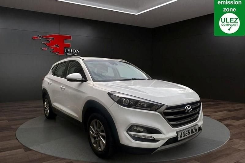White Used 2015 Hyundai Tucson SE SUV | £8,500 (Fair price) - Image 1/1