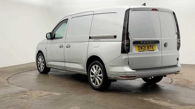 Used VW Caddy Maxi Pro 122 HP (89 kW) 2021 Silver MPV