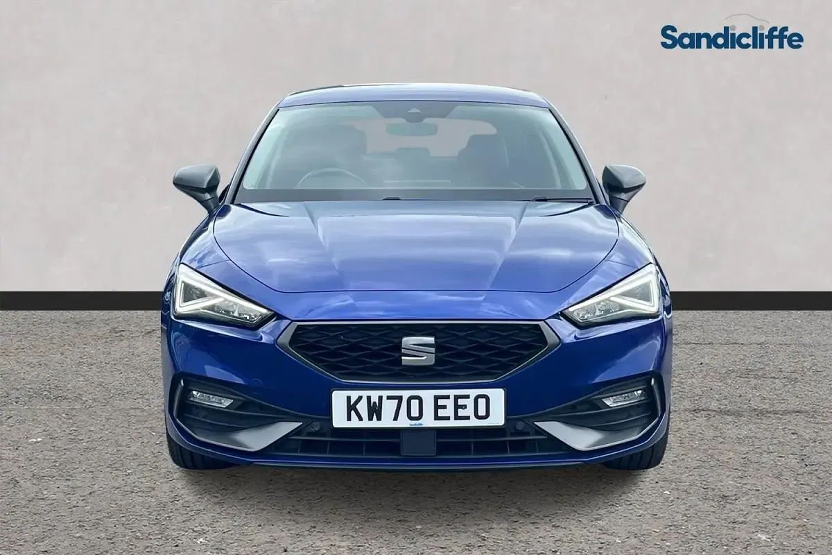 Used Seat Leon FR 131 HP (96 kW) 2023 Blue Hatchback