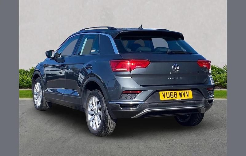 Used VW T-Roc SE 115 HP (84 kW) 2018 Grey SUV