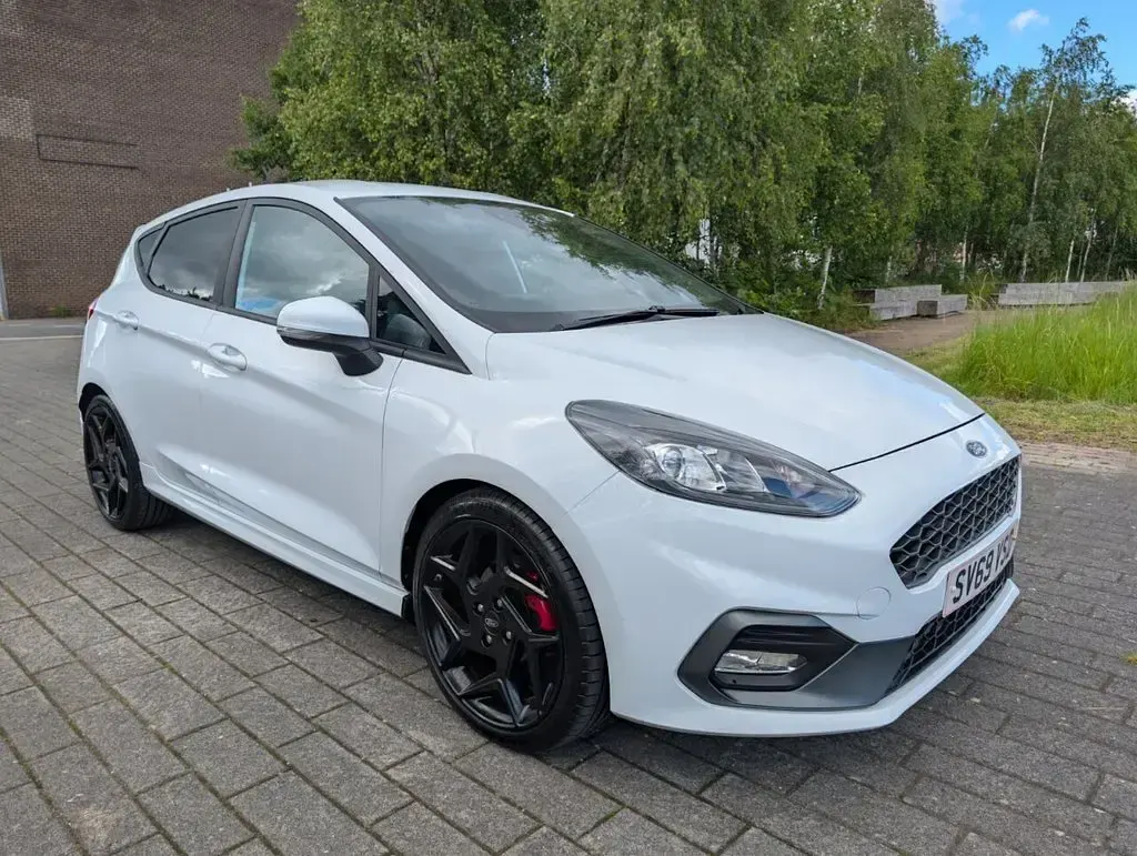 Used Ford Fiesta ST 200 HP (147 kW) 2019 White Hatchback