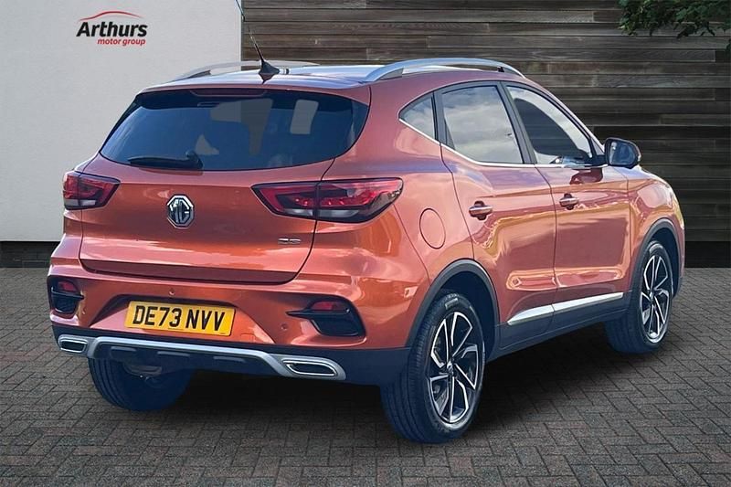 Used MG ZS Exclusive 105 HP (77 kW) 2023 Orange SUV