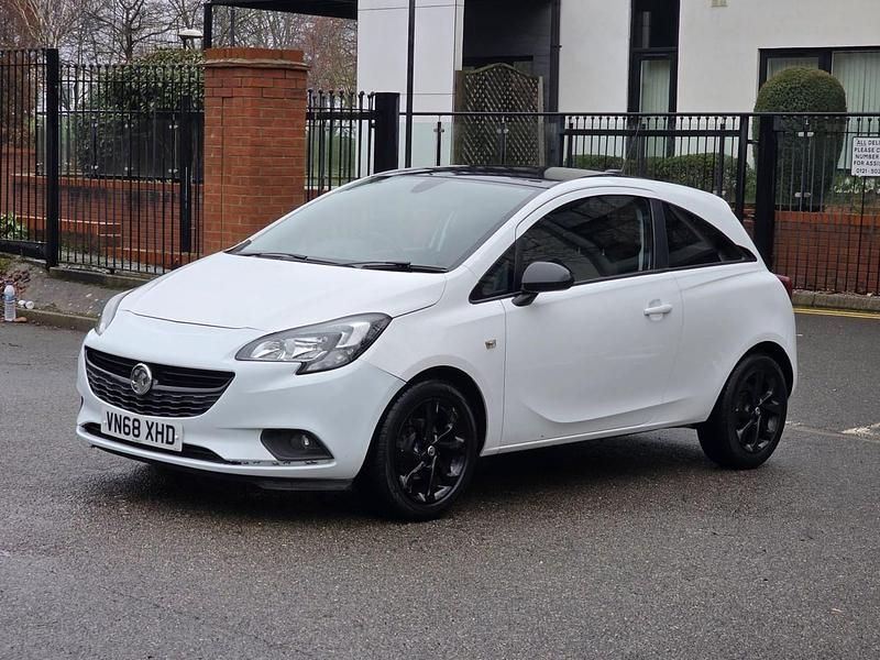 Used Vauxhall Corsa 2018 White Hatchback