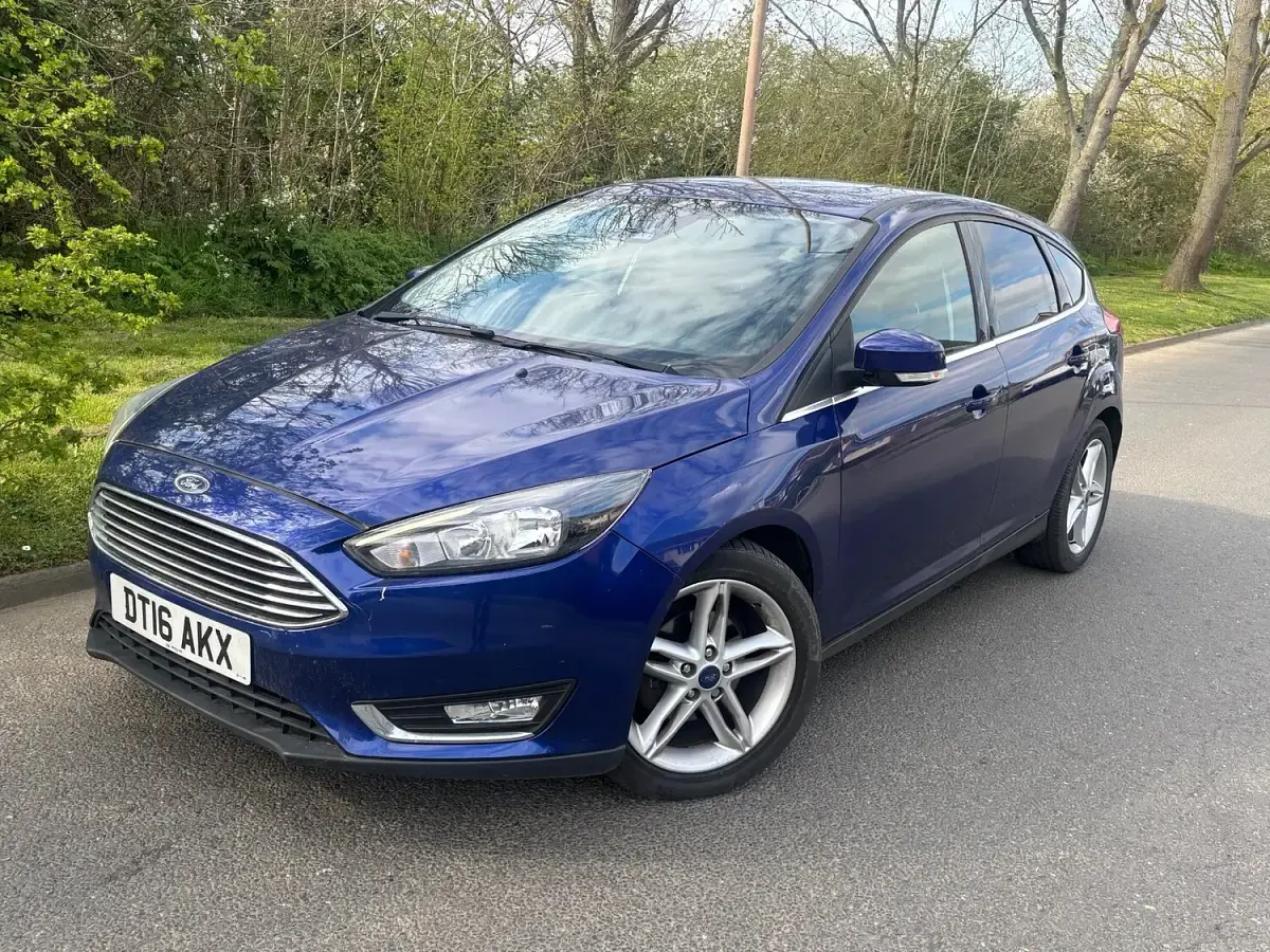 Used Ford Focus Titanium 2016 Blue Hatchback