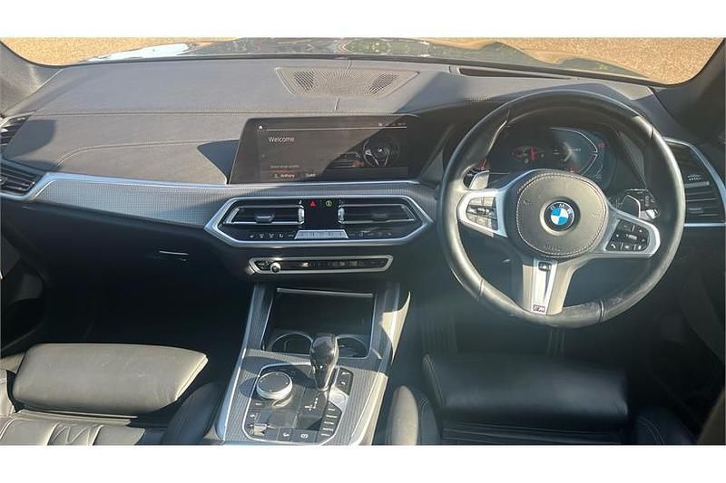Używany BMW X5 M Sport 340 KM (250 kW) 2023 Biały SUV