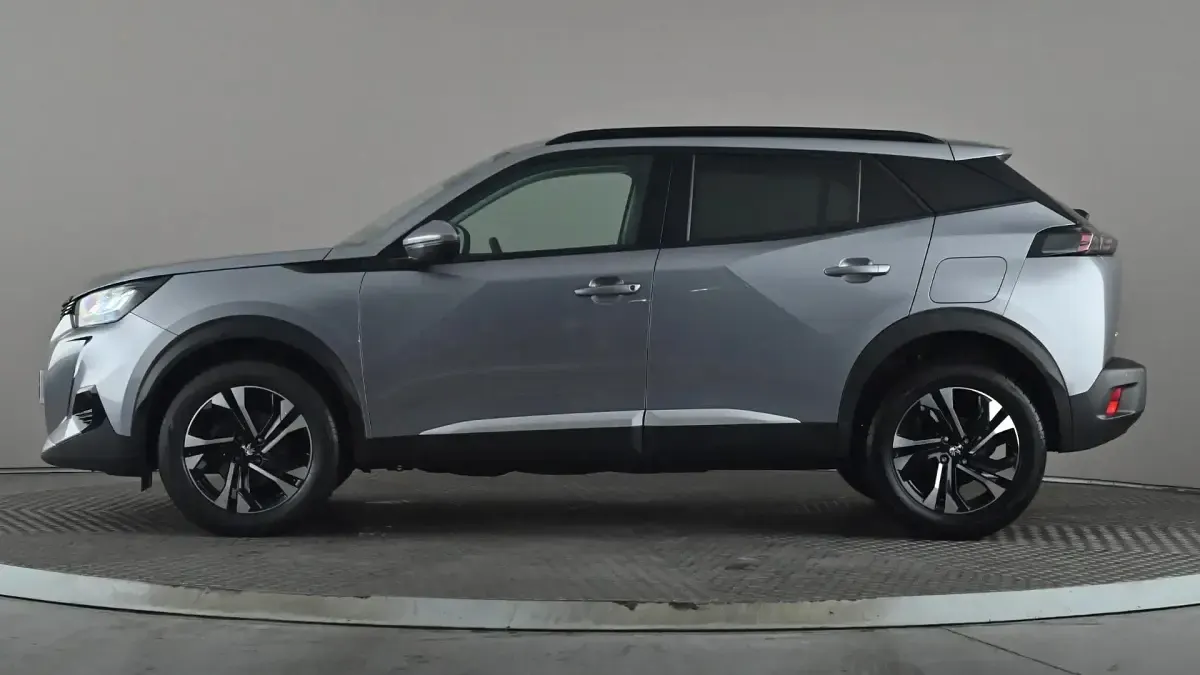Second-hand Peugeot 2008 Allure Premium 101 CP (74 kW) 2021 Gri SUV