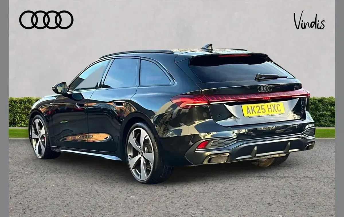Used Audi A5 Advanced 204 HP (150 kW) 2025 Black Estate