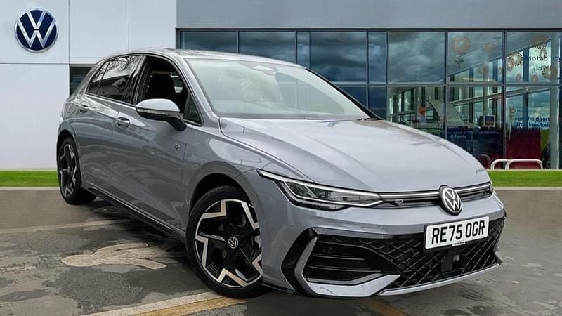 Used VW Golf VIII R-line 150 HP (110 kW) 2025 Moonstone grey