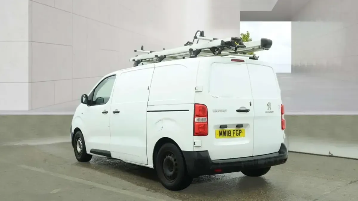 Usado Peugeot Expert S 2018 Branco Van