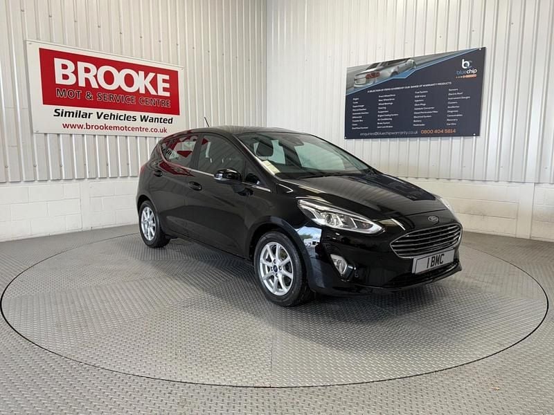 Black Used 2019 Ford Fiesta Zetec Hatchback | £7,990 (Fair price) - Image 1/4