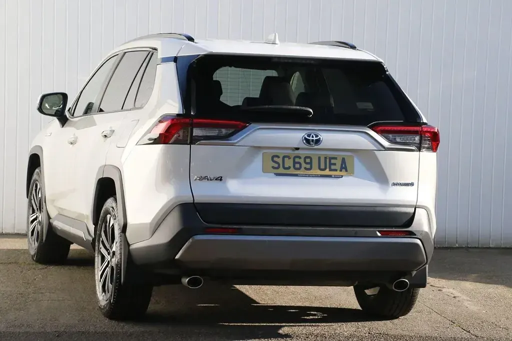 Begagnad Toyota RAV4 Hybrid 2020 Vit SUV