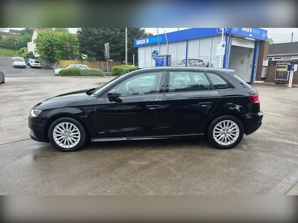 Used Audi A3 Prestige 110 HP (80 kW) 2015 Black Hatchback