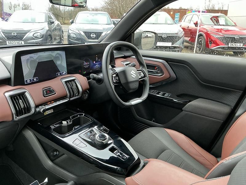 New Suzuki Vitara 2025 Metallic  splendid silver SUV