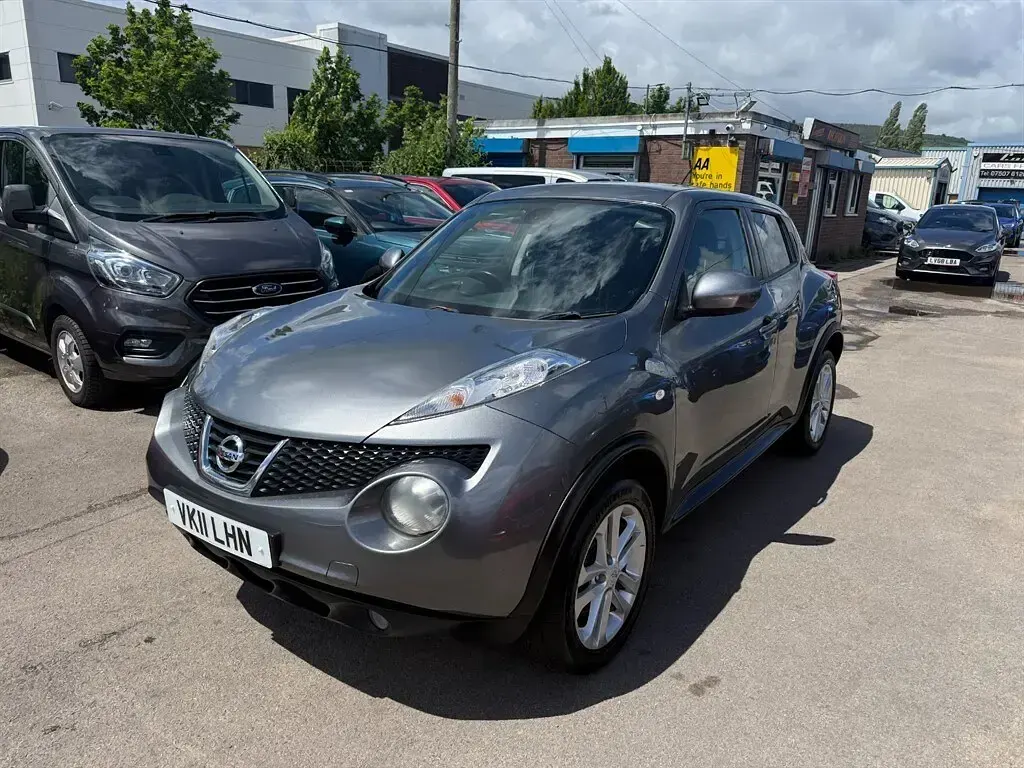 Used Nissan Juke Tekna 190 HP (139 kW) 2011 Grey SUV