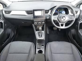 Usado Renault Captur Techno 160 HP (117 kW) 2023 Prateado SUV