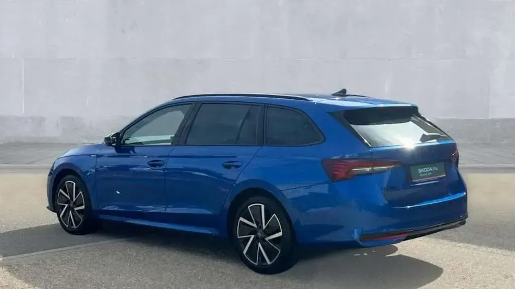 Used Skoda Octavia SportLine 150 HP (110 kW) 2025 Blue Estate