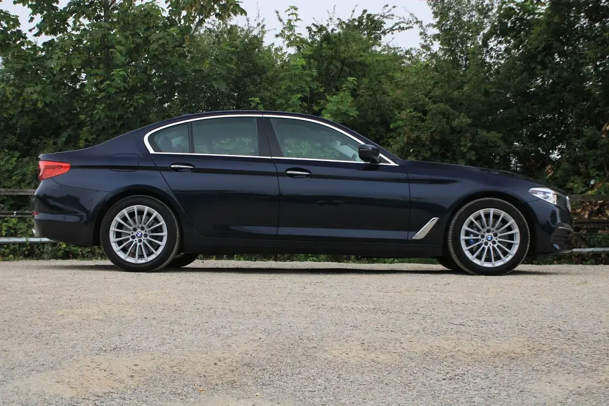 Used BMW 530 Sport Line 2017 Blue Sedan