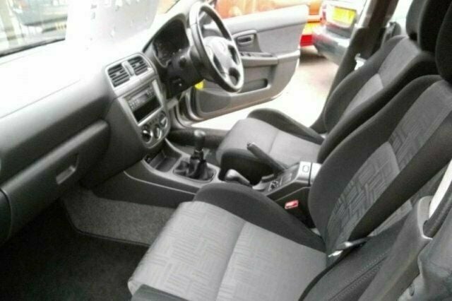 Begagnad Subaru Impreza 2004 Kombi