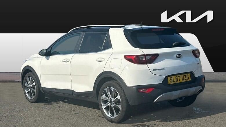 White Used 2017 Kia Stonic First Edition SUV | £10,395 (Fair price) - Image 1/3