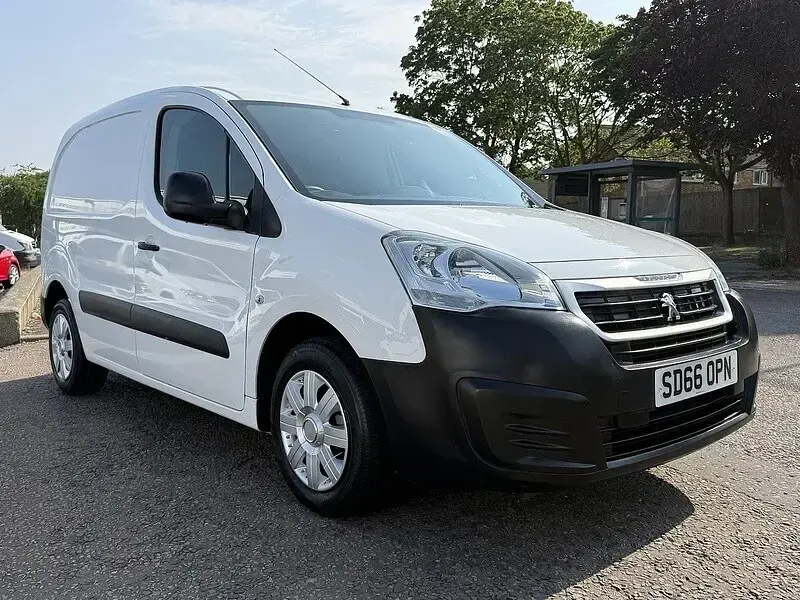 Used Peugeot Partner 2016 White