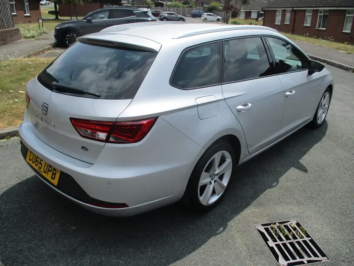 Used Seat Leon FR 2015 Silver Estate