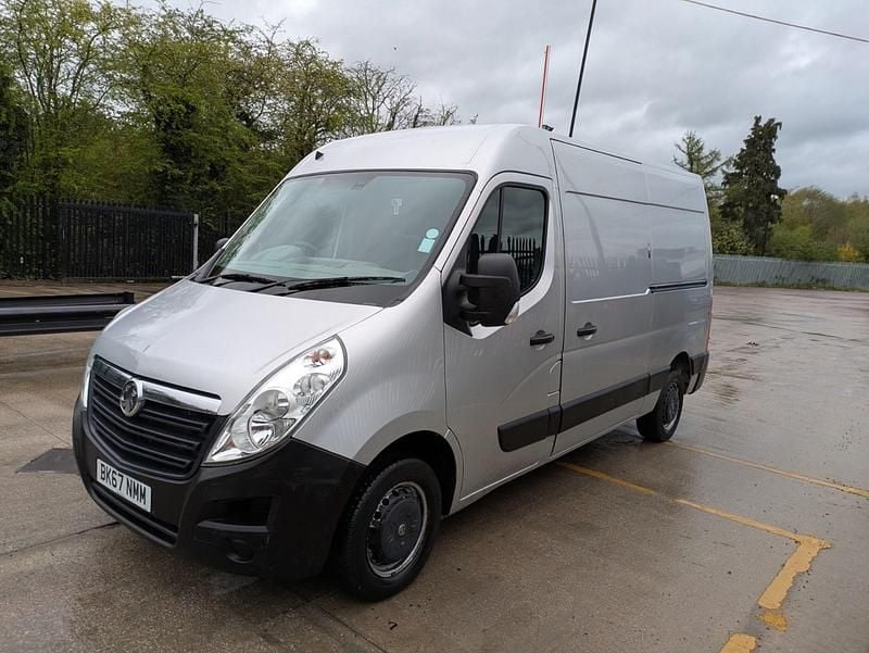 Used Vauxhall Movano 110 HP (80 kW) 2017 Silver MPV