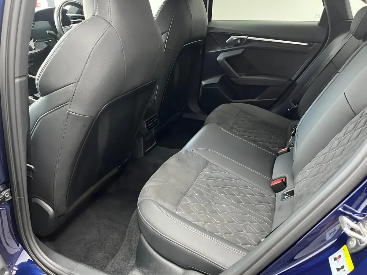 Used Audi A3 Comfort 150 HP (110 kW) 2021 Blue Sedan