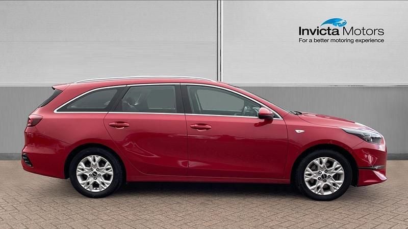 Used Kia Ceed 158 HP (116 kW) 2024 Red Hatchback