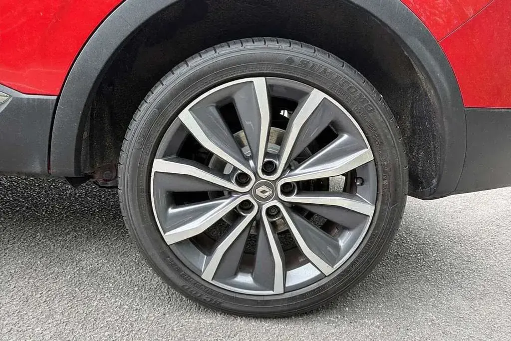 Used Renault Kadjar Version S 116 HP (85 kW) 2019 Red SUV