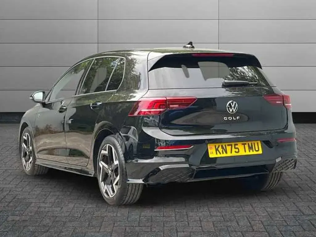 Used VW Golf VIII R-line 150 HP (110 kW) 2025 Black Hatchback