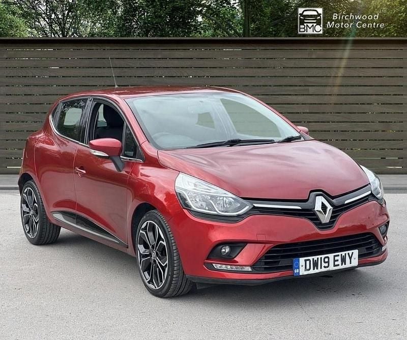 Red Used 2019 Renault Clio IV Iconic Hatchback | £6,495 (Fair price) - Image 1/4