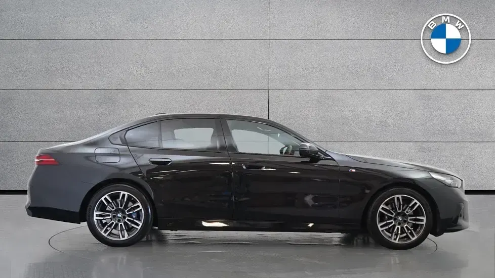 Used BMW 520 M Sport 205 HP (150 kW) 2025 Black