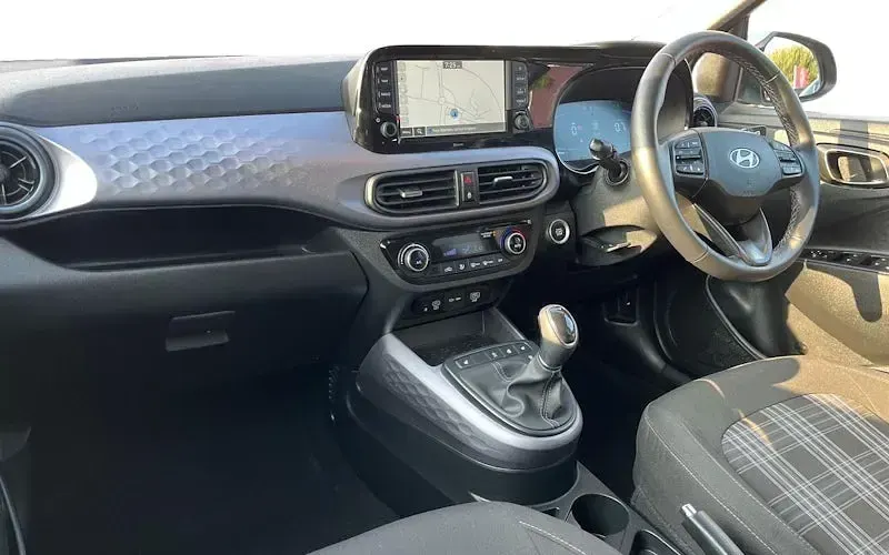 Used Hyundai i10 Premium 79 HP (58 kW) 2026 Hatchback