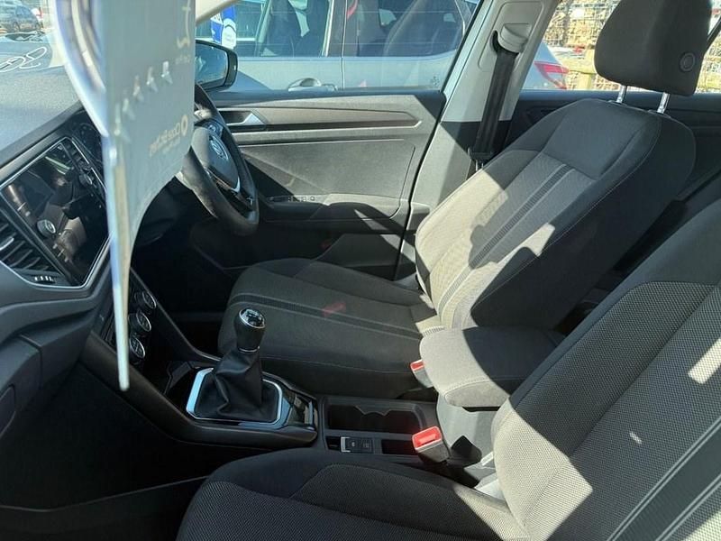 Used VW T-Roc SE 115 HP (84 kW) 2018 White SUV