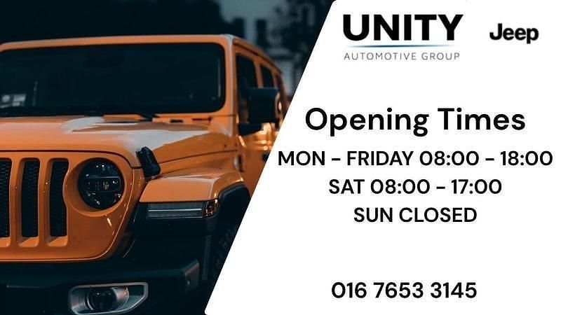 Used Jeep Avenger Summit 114 kW (156 HP) 2024 White/black SUV