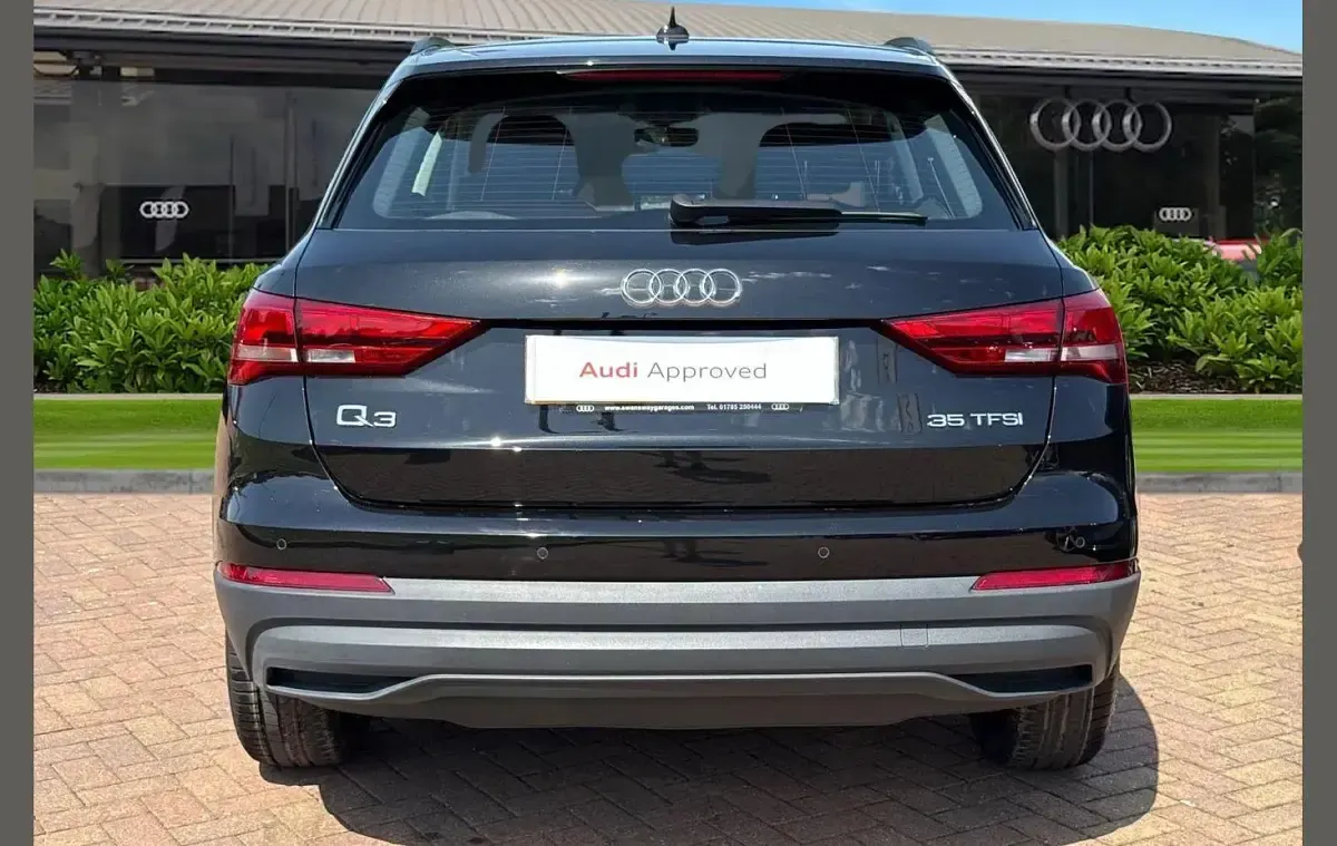 Used Audi Q3 Design 150 HP (110 kW) 2022 Black SUV