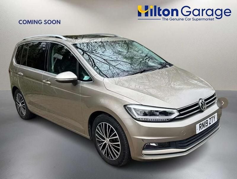 Used VW Touran SEL 2019 Beige MPV