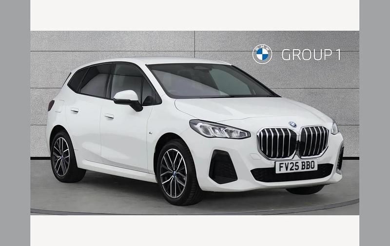 White Used 2025 BMW 225 M Sport Estate | £25,250 (Good price) - Image 1/4