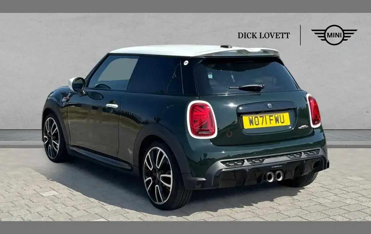 Used Mini John Cooper Works Hatch 228 HP (167 kW) 2022 Green Hatchback