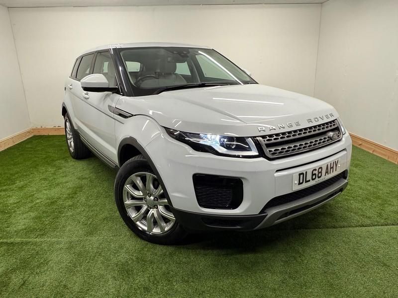 White Used 2019 Land Rover Range Rover evoque SE Estate | £12,250 (Good price) - Image 1/4