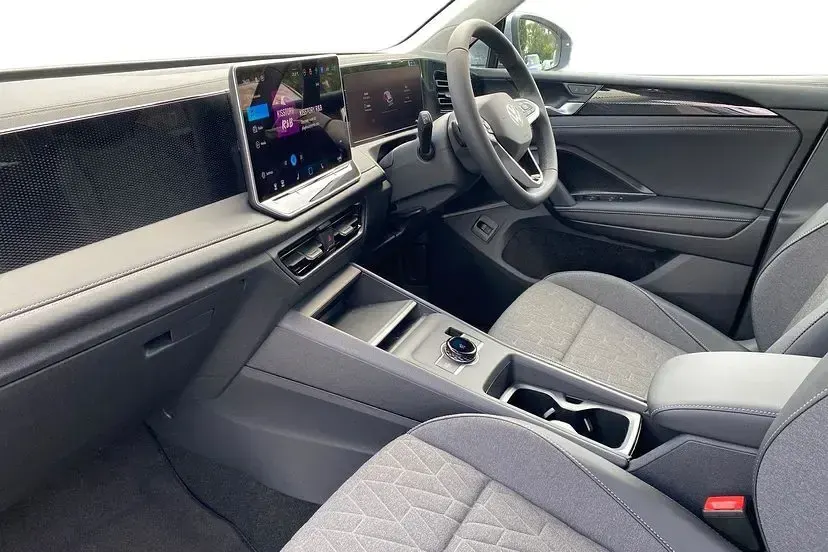 New VW Tiguan Match 148 HP (108 kW) 2026 Oyster silver SUV