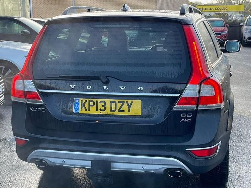 Used Volvo XC70 SE Lux 215 HP (158 kW) 2013 Black Estate