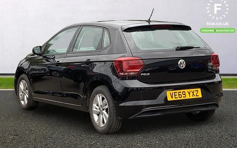 Usado VW Polo SE 95 CV (69 kW) 2020 Negro Utilitario