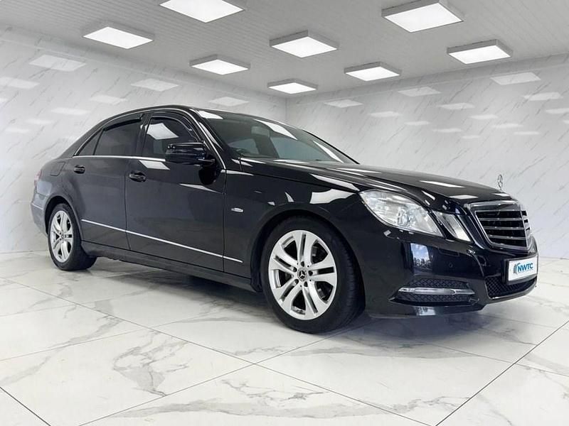 Begagnad Mercedes E220 Executive 2011 Svart Sedan