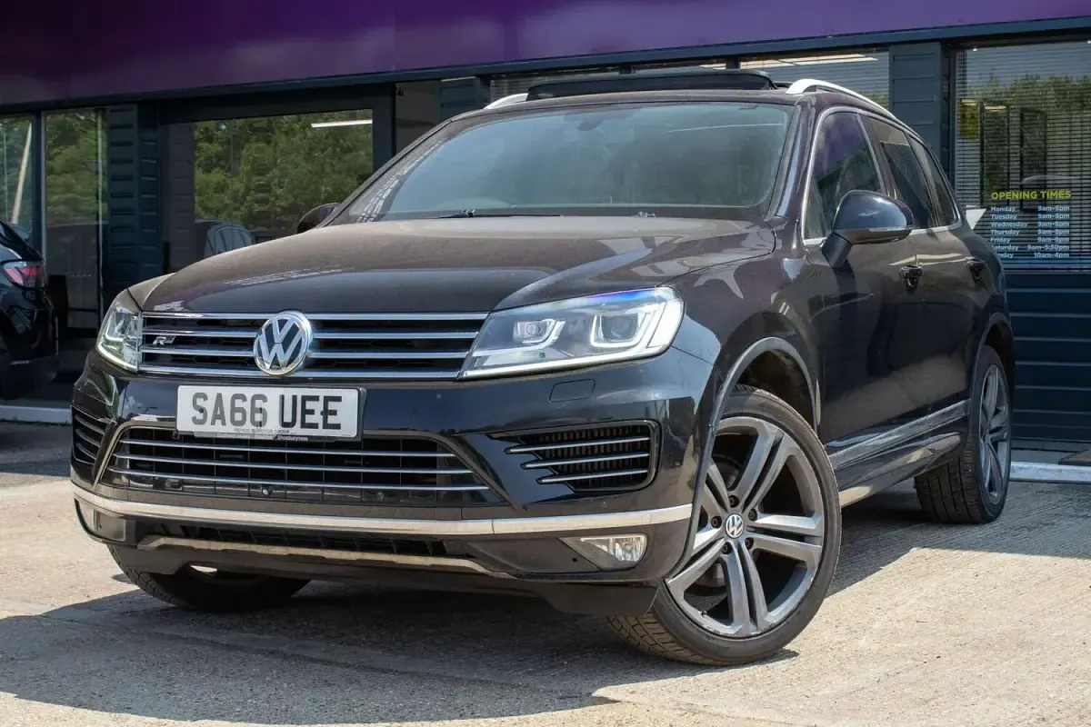Used VW Touareg R-line Plus 204 HP (150 kW) 2016 Black SUV