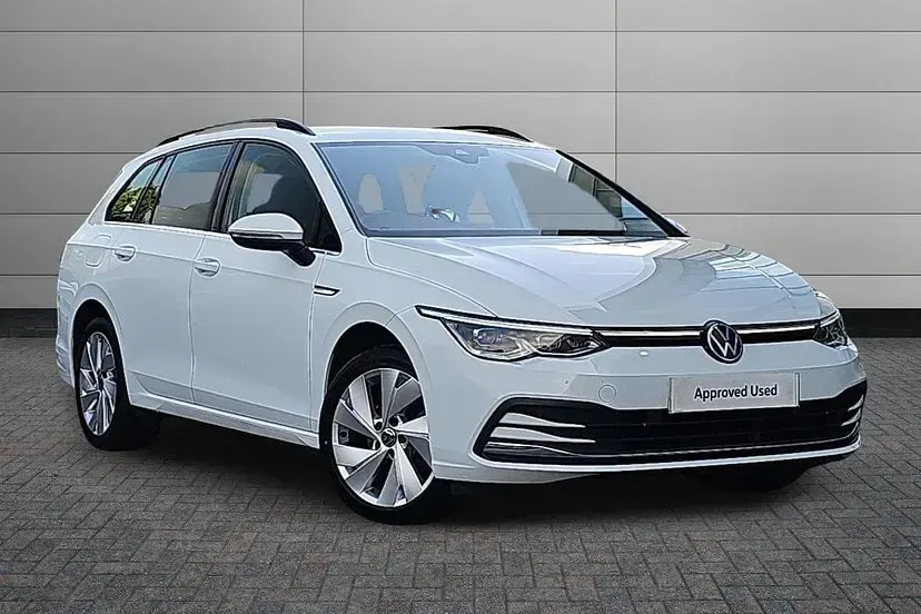 Used VW Golf VIII Style 150 HP (110 kW) 2022 White Estate