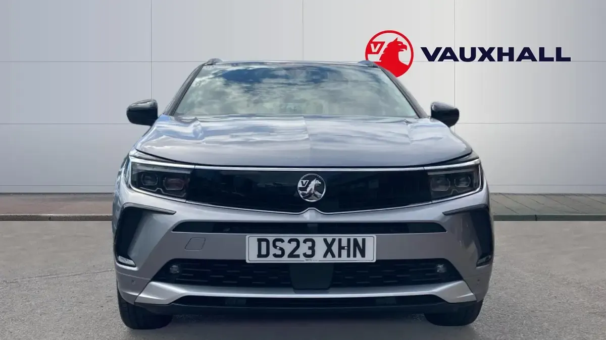 Used Vauxhall Grandland X Elite 130 HP (95 kW) 2023 Grey SUV