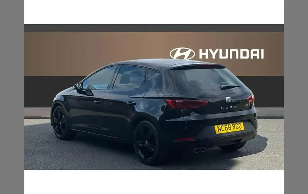 Used Seat Leon FR 128 HP (94 kW) 2019 Black Hatchback