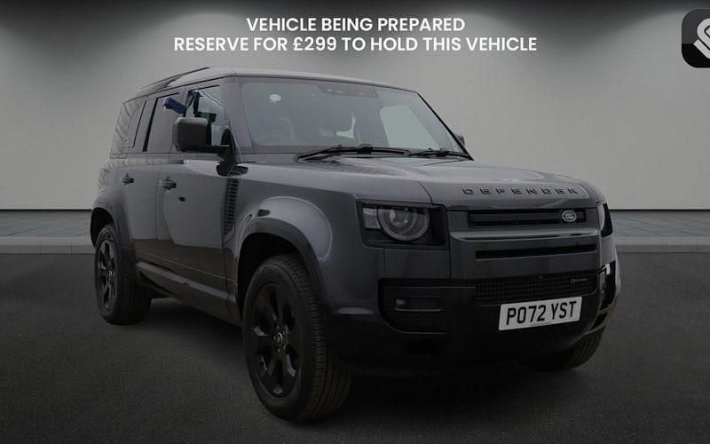 Used 2025 Land Rover Defender HSE Dynamic SUV | £55,300 (Super price) - Image 1/4