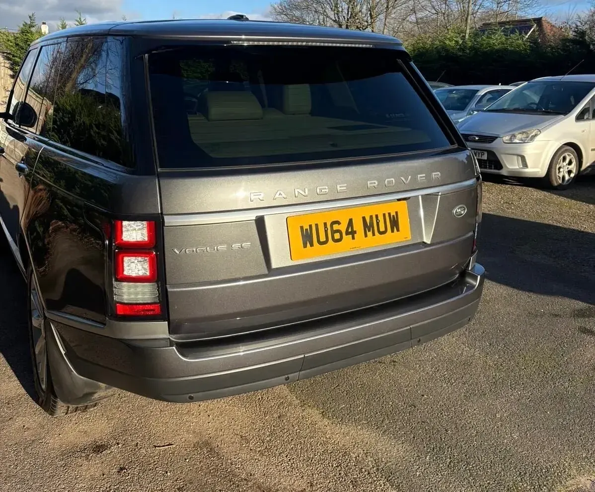 Used Land Rover Range Rover Vogue SE 258 HP (189 kW) 2014 Grey SUV